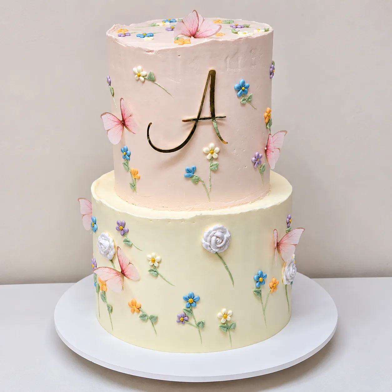 Bolo de chá de fraldas e chá de bebê decorado e personalizado — foto 3