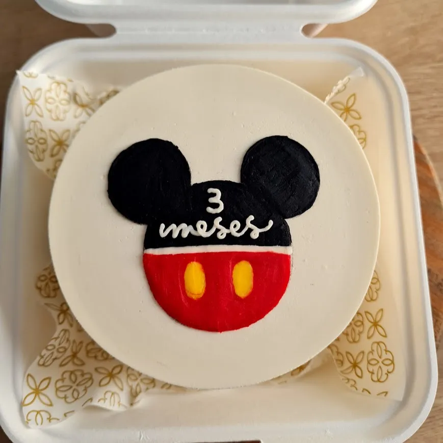 Bento cake do Mickey de 3 meses